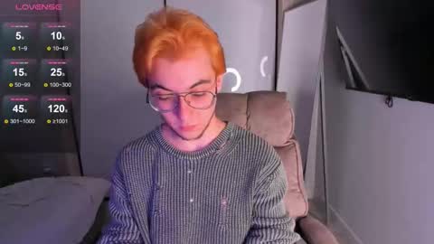 Snapshot of tyler_bergg chatting on 09.28.25 tyler berg online show from 09.28.25