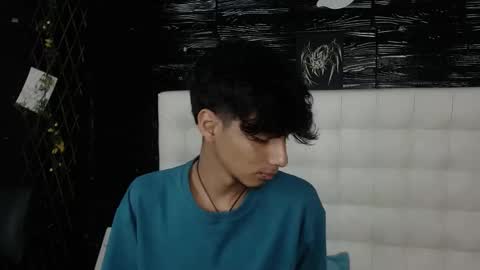 tyler_wolf_1 online show from 10.20.25