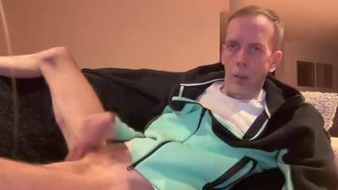 Snapshot of tyronev70 chatting on 12.17.24 Ty online show from 12.17.24