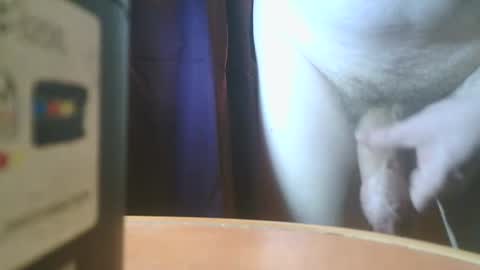Snapshot of u02g2 chatting on 03.08.25 u02g2 online show from 03.08.25