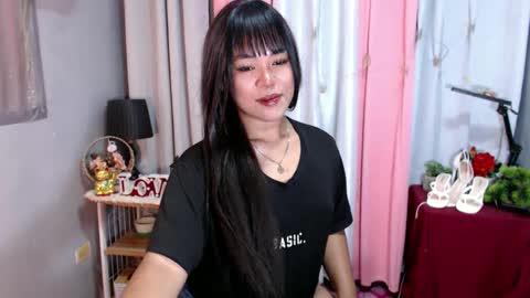 Snapshot of ugly_asianlover chatting on 12.12.24 rechelle online show from 12.12.24