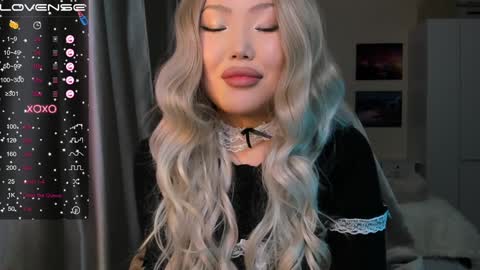 Snapshot of uko_sa chatting on 12.21.24 uko sa online show from 12.21.24