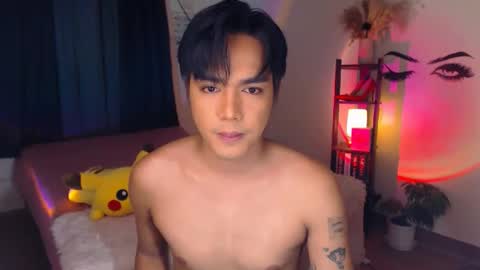 Snapshot of ultimatesexytrans chatting on 02.23.25 Alex online show from 02.23.25