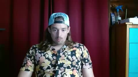 Snapshot of umphreak42 chatting on 10.17.25 Andrew online show from 10.17.25