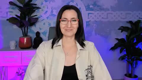 UnaTera online show from 11.14.25