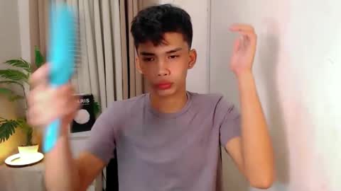 Miss Andrea online show from 12.04.25