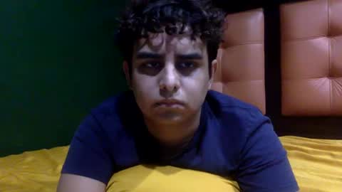 Snapshot of unlimitedfantasy chatting on 10.10.25 Thiago online show from 10.10.25