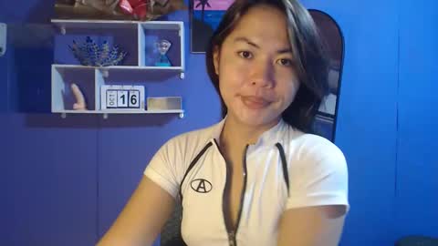 Snapshot of ur_perfectgirlmsa chatting on 10.16.25 Ms. A lets go pass or pvt show online show from 10.16.25