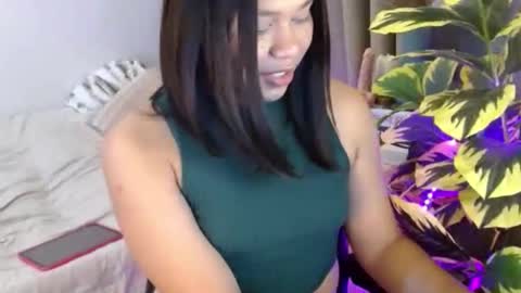 Snapshot of urasian_bella23 chatting on 10.28.25 urasian_bella23 online show from 10.28.25