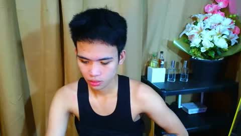 Snapshot of urasiancumboix2 chatting on 10.22.25 urasiancumboix2 online show from 10.22.25