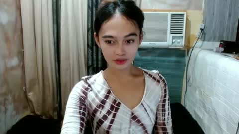 Snapshot of urasianhotrhianxxx chatting on 12.06.24 Rina online show from 12.06.24