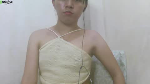 Snapshot of urasianlover69x chatting on 02.11.25 rai online show from 02.11.25