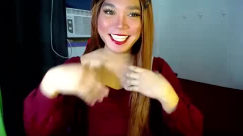 Snapshot of urasiansweet_cummer chatting on 01.30.25 KENDRA online show from 01.30.25