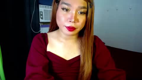 Snapshot of urasiansweet_cummer chatting on 02.12.25 KENDRA online show from 02.12.25