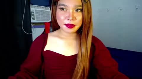 Snapshot of urasiansweet_cummer chatting on 02.23.25 KENDRA online show from 02.23.25