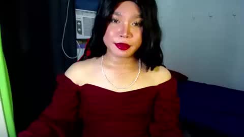 Snapshot of urasiansweet_cummer chatting on 03.01.25 KENDRA online show from 03.01.25