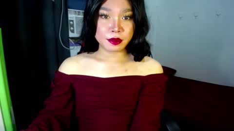 Snapshot of urasiansweet_cummer chatting on 03.09.25 KENDRA online show from 03.09.25