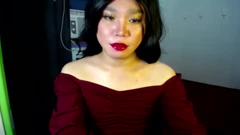Snapshot of urasiansweet_cummer chatting on 03.10.25 KENDRA online show from 03.10.25