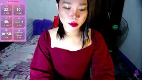 Snapshot of urasiansweet_cummer chatting on 09.30.25 KENDRA online show from 09.30.25
