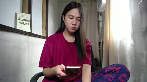 Snapshot of urasiantserika chatting on 03.10.25 Erika online show from 03.10.25
