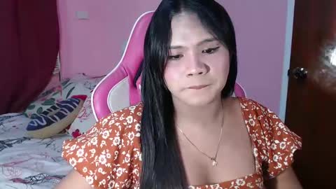 Snapshot of urbabysofia0305 chatting on 01.28.25 Sofia online show from 01.28.25
