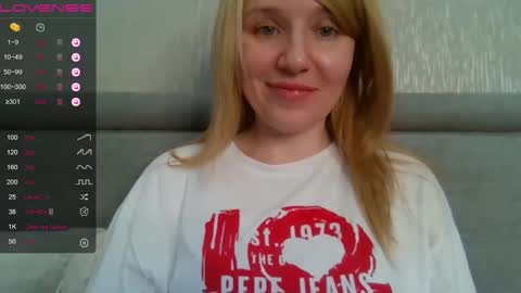 Snapshot of urbadkitty chatting on 12.20.24 urbadkitty online show from 12.20.24