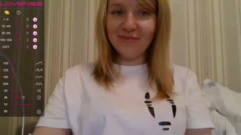 Snapshot of urbadkitty chatting on 12.24.24 urbadkitty online show from 12.24.24
