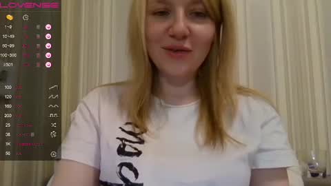 Snapshot of urbadkitty chatting on 01.25.25 urbadkitty online show from 01.25.25