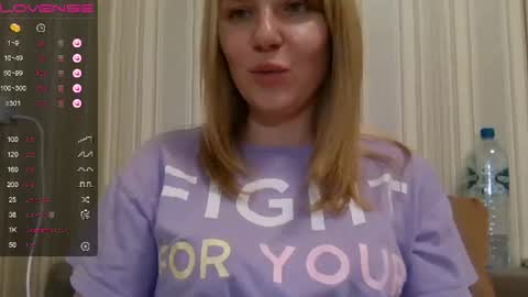 Snapshot of urbadkitty chatting on 03.12.25 urbadkitty online show from 03.12.25
