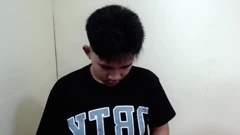 Snapshot of urcutie_asianboy chatting on 09.21.25 KEN online show from 09.21.25