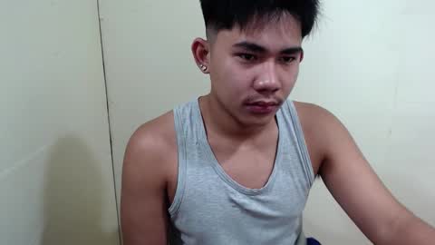 Snapshot of urcutie_asianboy chatting on 09.22.25 KEN online show from 09.22.25