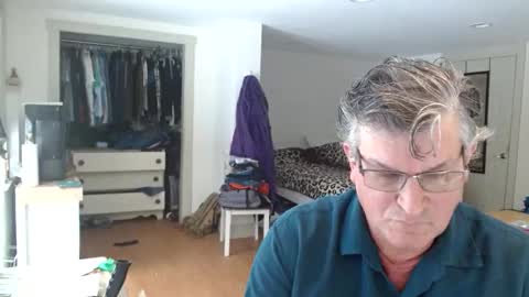 Snapshot of urfavteach50 chatting on 02.10.25 Gregor online show from 02.10.25