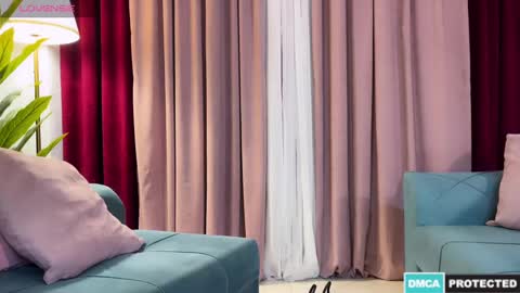 Snapshot of urgoddessjenny chatting on 12.24.24 Jenny online show from 12.24.24