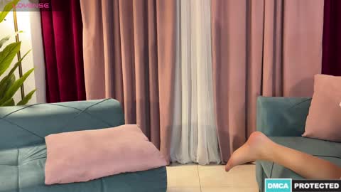 Snapshot of urgoddessjenny chatting on 12.28.24 Jenny online show from 12.28.24