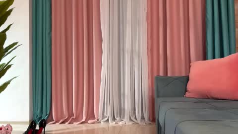 Snapshot of urgoddessjenny chatting on 11.09.25 Jenny online show from 11.09.25