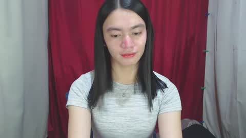 Snapshot of urhottiest_katey chatting on 12.10.24 Katey online show from 12.10.24