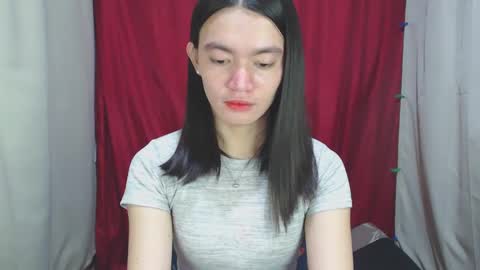 Snapshot of urhottiest_katey chatting on 12.11.24 Katey online show from 12.11.24