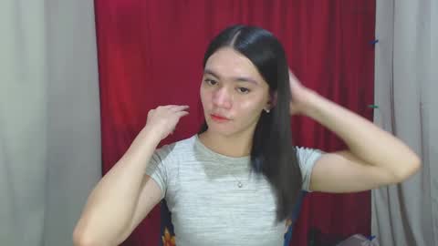 Snapshot of urhottiest_katey chatting on 12.21.24 Katey online show from 12.21.24