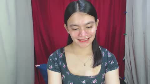 Snapshot of urhottiest_katey chatting on 01.10.25 Katey online show from 01.10.25