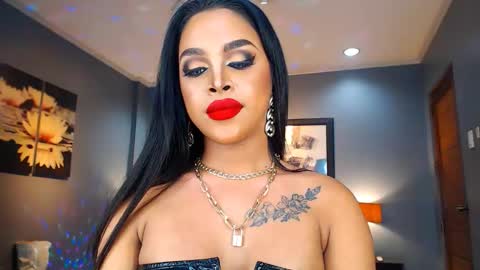 Snapshot of urmajestytyra chatting on 01.13.25 UrMajestyTyra online show from 01.13.25