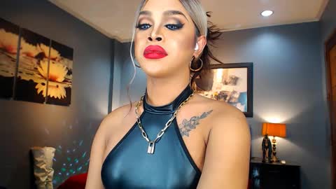 Snapshot of urmajestytyra chatting on 01.18.25 UrMajestyTyra online show from 01.18.25