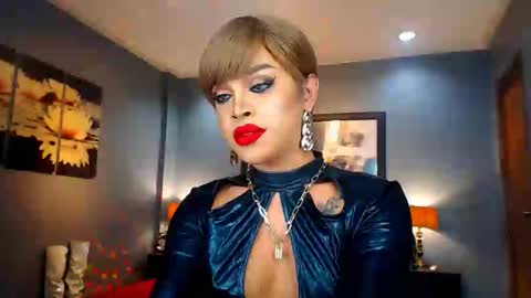 Snapshot of urmajestytyra chatting on 01.24.25 UrMajestyTyra online show from 01.24.25