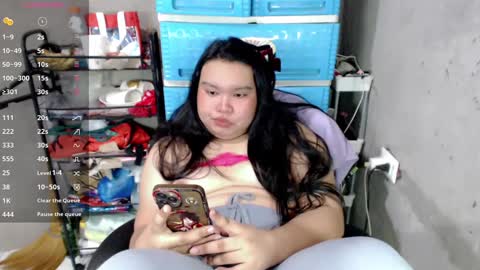 Snapshot of urpinayslutxxx chatting on 01.15.25 Jane online show from 01.15.25