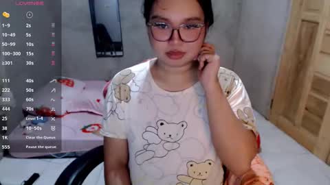 Snapshot of urpinayslutxxx chatting on 11.10.25 Jane online show from 11.10.25