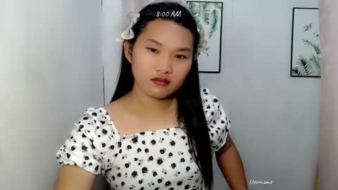 Snapshot of urwildpinayxxx chatting on 12.17.24 melody online show from 12.17.24