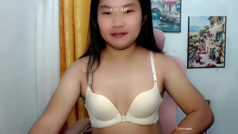 Snapshot of urwildpinayxxx chatting on 01.20.25 melody online show from 01.20.25