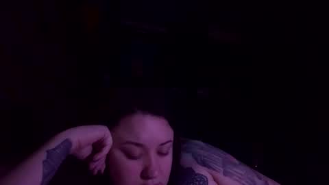 Snapshot of usefulhole chatting on 10.31.25 usefulhole online show from 10.31.25