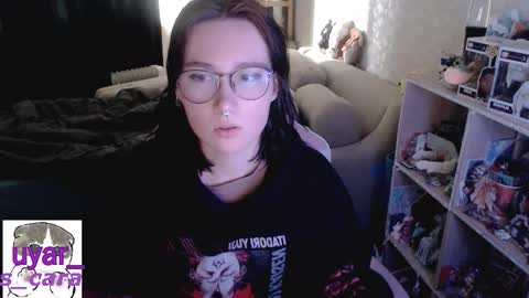 Snapshot of uyar_ chatting on 09.27.25 Cara online show from 09.27.25