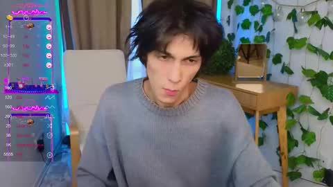 Snapshot of va1ora chatting on 10.02.25 Valora online show from 10.02.25
