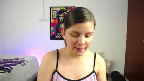 Snapshot of valeamaya chatting on 10.19.25 valeamaya online show from 10.19.25